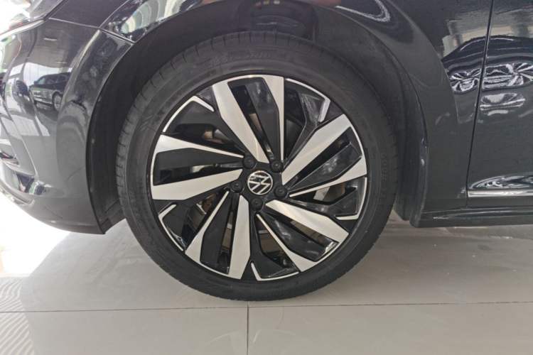 Used Volkswagen Passat 2023 330TSI Elite Edition Exterior 4