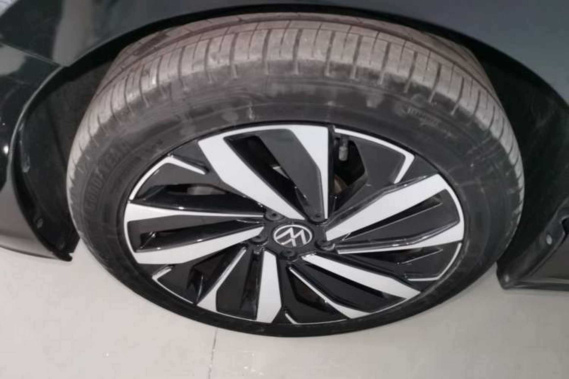 Used Volkswagen Passat 2023 Facelift 330TSI Luxury Edition Exterior 4