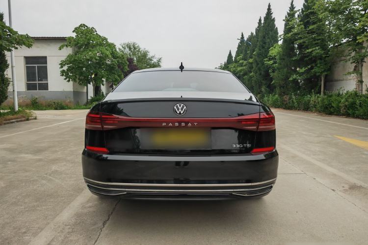 Used Volkswagen Passat 2023 330TSI Starry Elite Edition Exterior 4