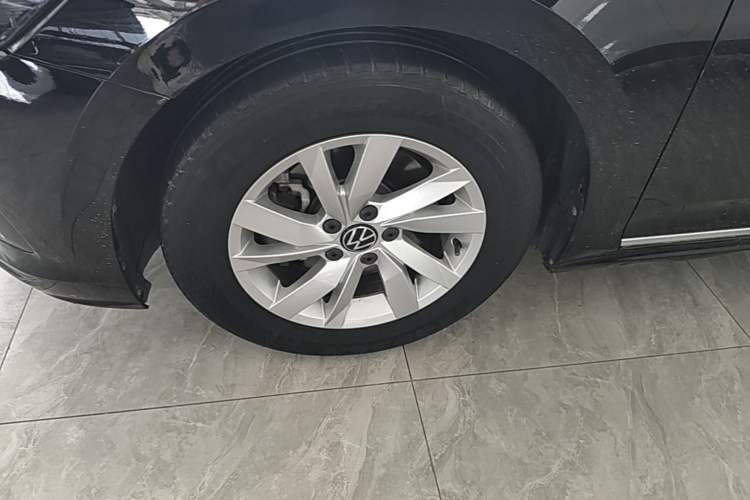 Used Volkswagen Passat 2023 Revised Version 280TSI Business Edition Exterior 4