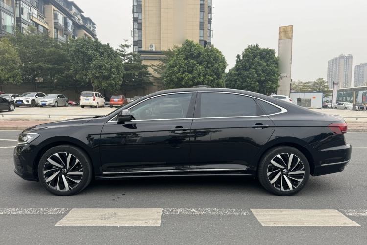 Used Volkswagen Passat 2023 Revised 330TSI Elite Edition Exterior 4