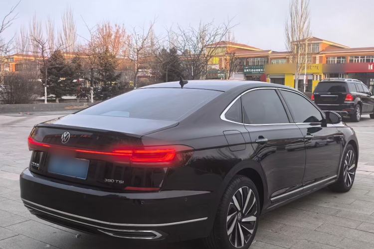 Used Volkswagen Passat 2023 Revised 380TSI Luxury Edition Exterior 4