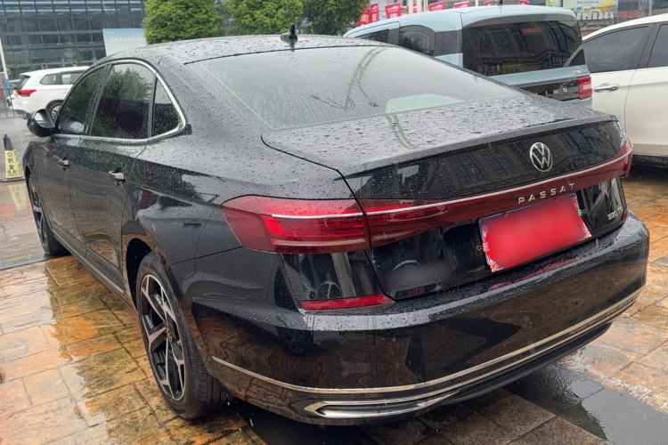 Used Volkswagen Passat 2023 330TSI Starry Elite Edition Exterior 5