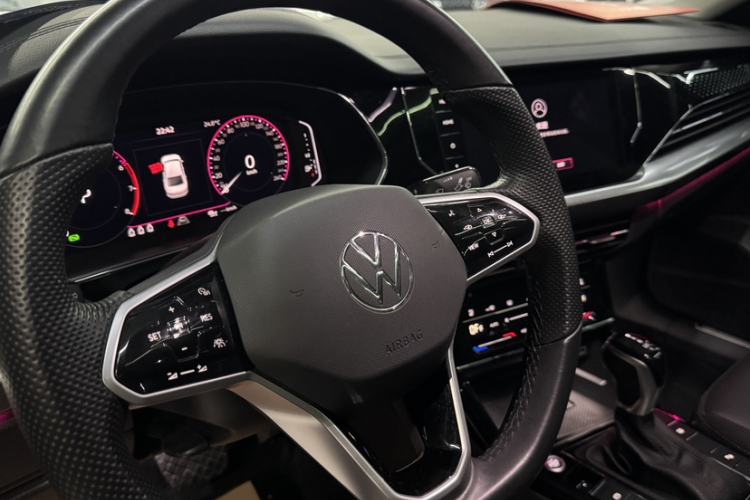 Used Volkswagen Passat 2023 330TSI Starry Luxury Edition Exterior 5