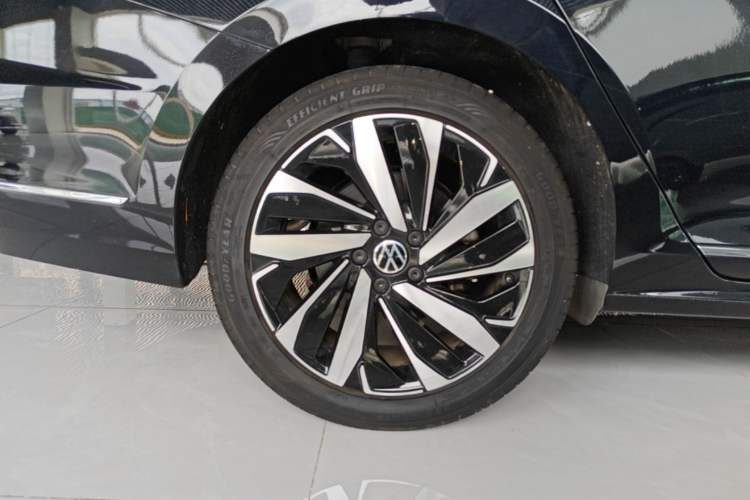 Used Volkswagen Passat 2023 330TSI Elite Edition Exterior 5
