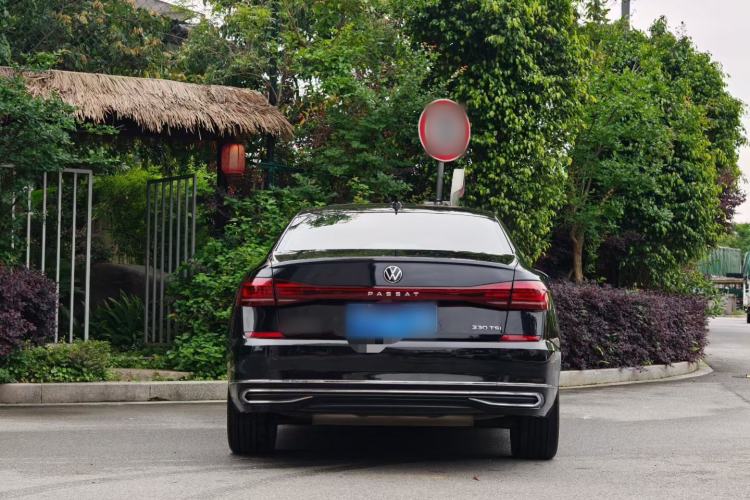 Used Volkswagen Passat 2023 Restyled 330TSI Starry Luxury Edition Exterior 5
