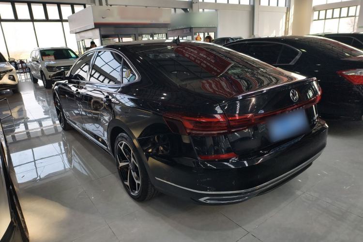 Used Volkswagen Passat 2023 Revised 330TSI Starry Elite Edition Exterior 5