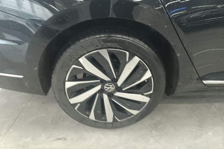 Used Volkswagen Passat 2023 Revised Version 380TSI Flagship Edition Exterior 5