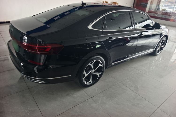 Used Volkswagen Passat 2023 Revised 330TSI Starry Elite Edition Exterior 5