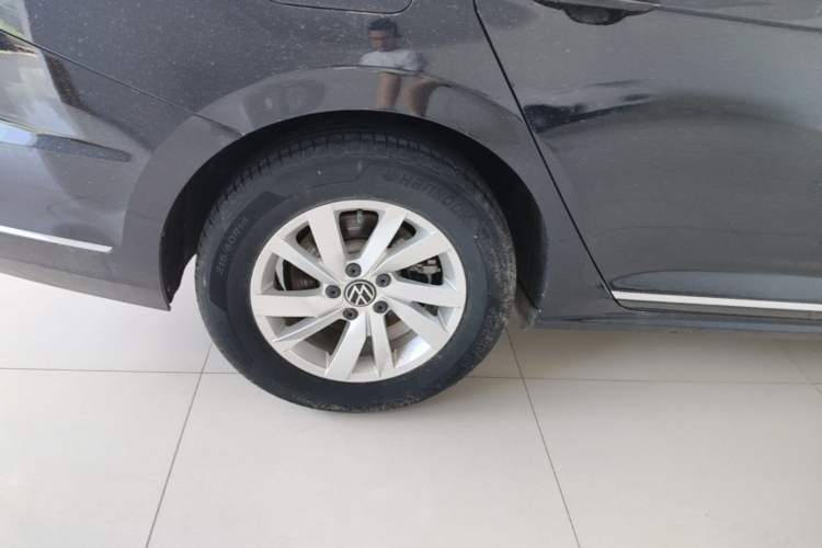 Used Volkswagen Passat 2023 280TSI Business Edition Exterior 5