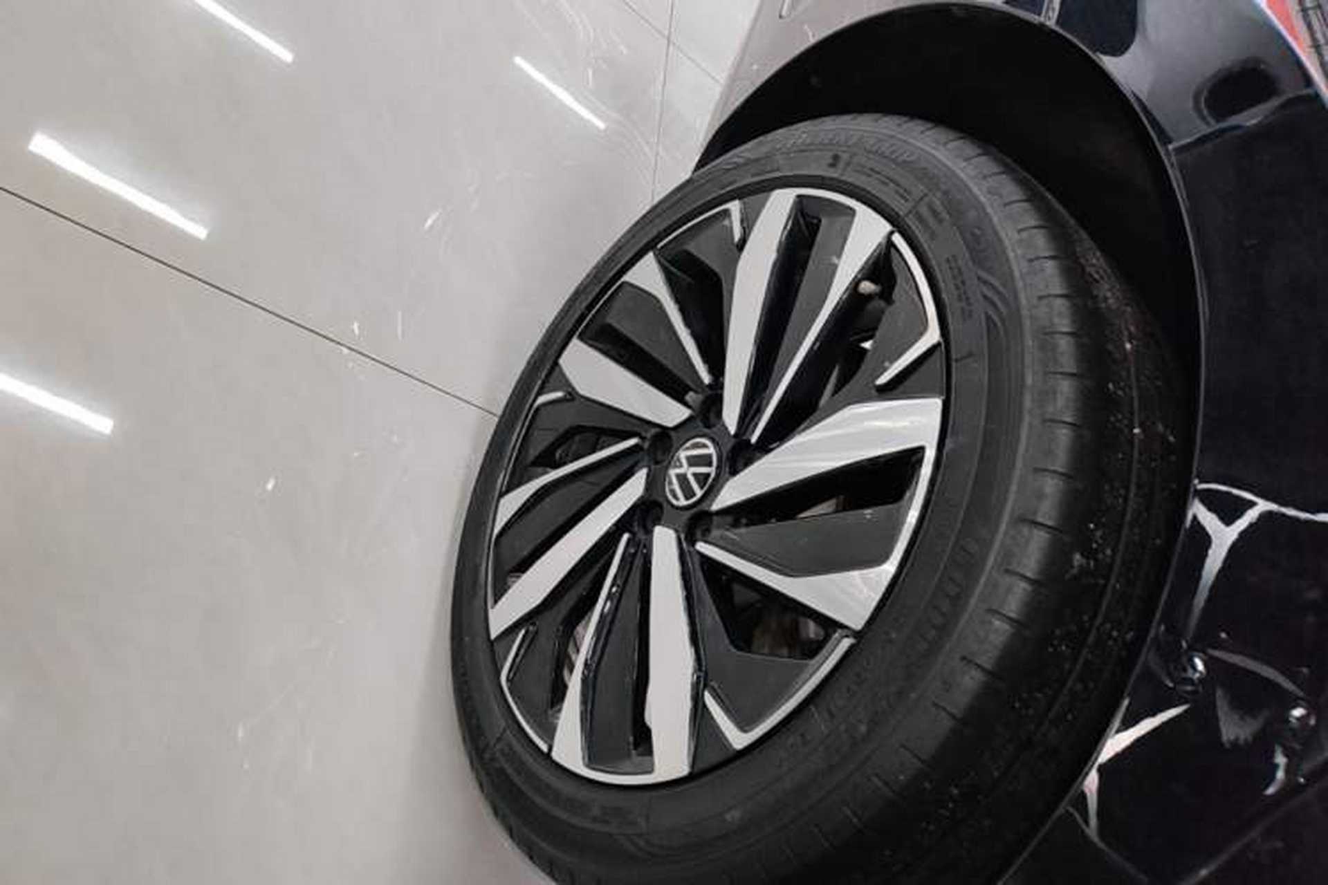 Used Volkswagen Passat 2023 330TSI Luxury Edition Exterior 5