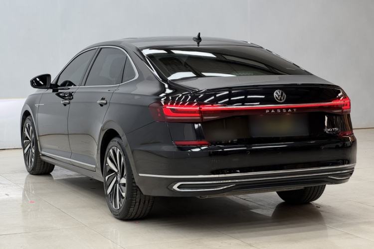 Used Volkswagen Passat 2023 Revised 330TSI Elite Edition Exterior 5