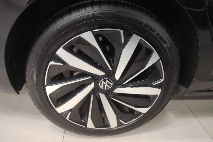 Used Volkswagen Passat 2023 330TSI Elite Edition Exterior 5