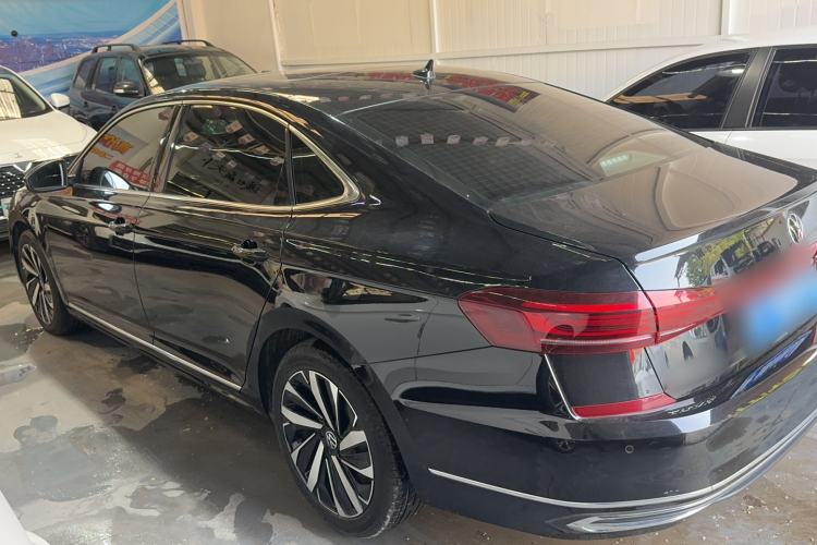 Used Volkswagen Passat 2023 330TSI Starry Elite Edition Exterior 5