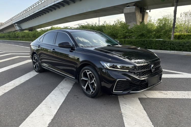 Used Volkswagen Passat 2023 Revised 330TSI Starry Elite Edition Exterior 6