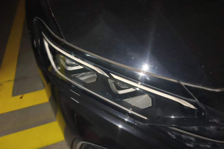 Used Volkswagen Passat 2023 330TSI Starry Luxury Edition Exterior 6