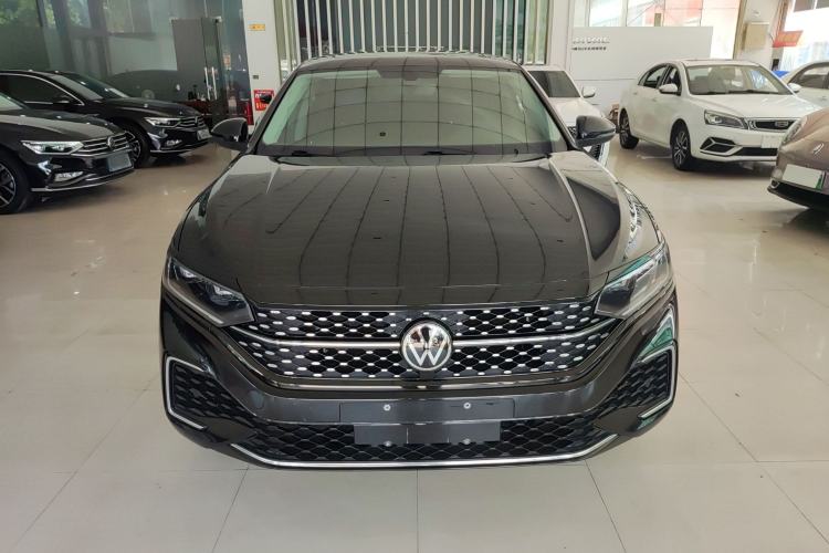 Used Volkswagen Passat 2023 Revised 330TSI Starry Elite Edition Front