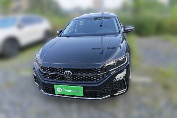 Used Volkswagen Passat 2023 330TSI Starry Elite Edition Front