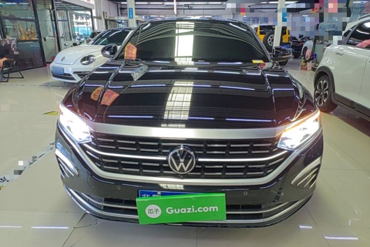 Used Volkswagen Passat 2023 Facelift 330TSI Prestige Edition Front