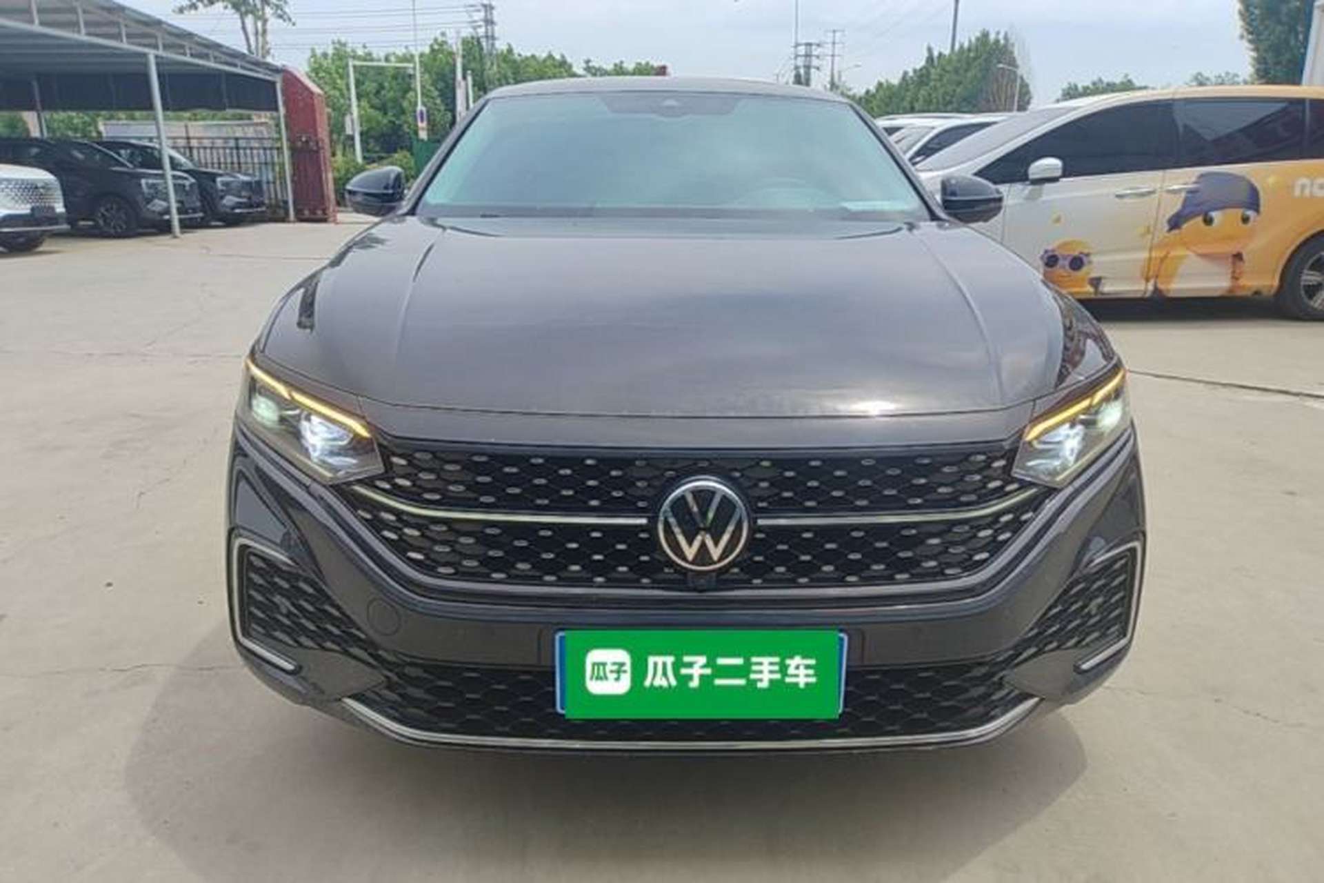 Used Volkswagen Passat 2023 330TSI Starry Luxury Edition Front