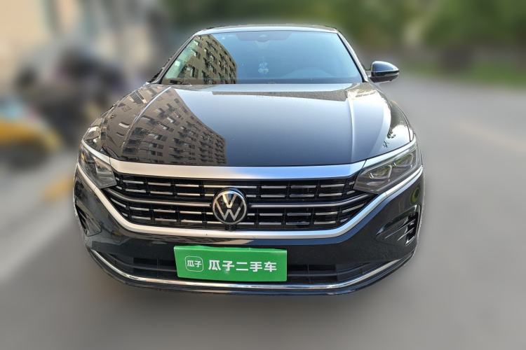 Used Volkswagen Passat 2023 Facelift 330TSI Luxury Edition Front