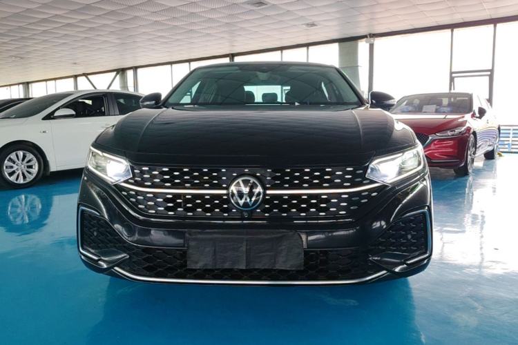 Used Volkswagen Passat 2023 Restyled 330TSI Starry Luxury Edition Front