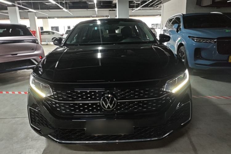 Used Volkswagen Passat 2023 Revised 330TSI Starry Elite Edition Front