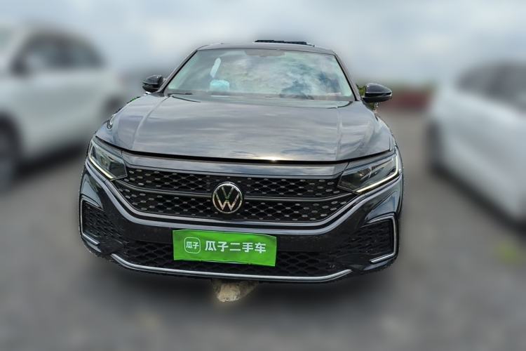 Used Volkswagen Passat 2023 330TSI Starry Elite Edition Front