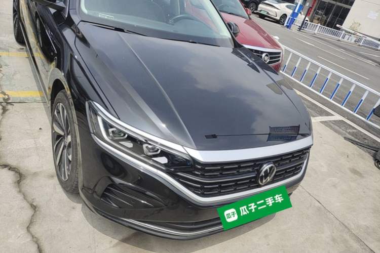 Used Volkswagen Passat 2023 330TSI Prestige Edition Front