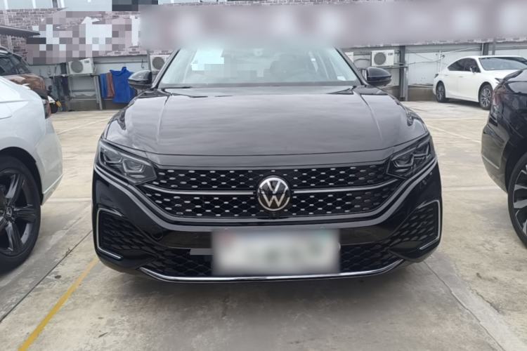 Used Volkswagen Passat 2023 Restyled 330TSI Starry Luxury Edition Front