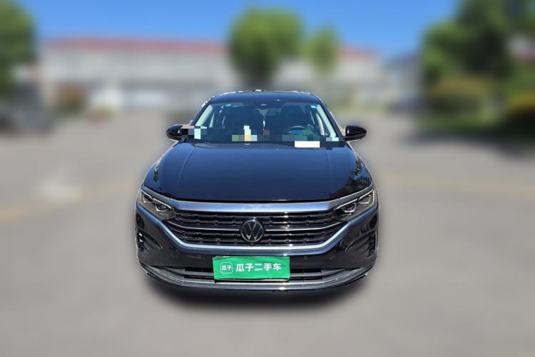 Used Volkswagen Passat 2023 Facelift 330TSI Luxury Edition Front