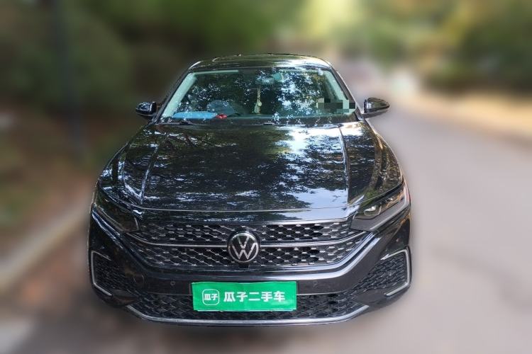 Used Volkswagen Passat 2023 330TSI Starry Elite Edition Front