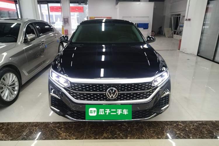 Used Volkswagen Passat 2023 330TSI Starry Elite Edition Front