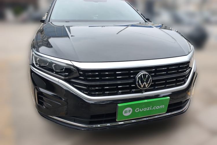 Used Volkswagen Passat 2023 Revised 380TSI Luxury Edition Front