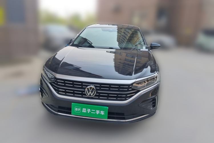Used Volkswagen Passat 2023 Facelift 330TSI Luxury Edition Front