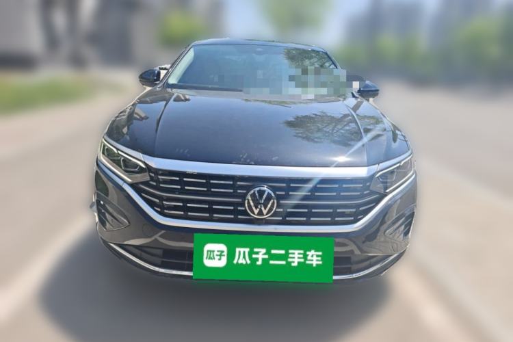 Used Volkswagen Passat 2023 Facelift 330TSI Luxury Edition Front