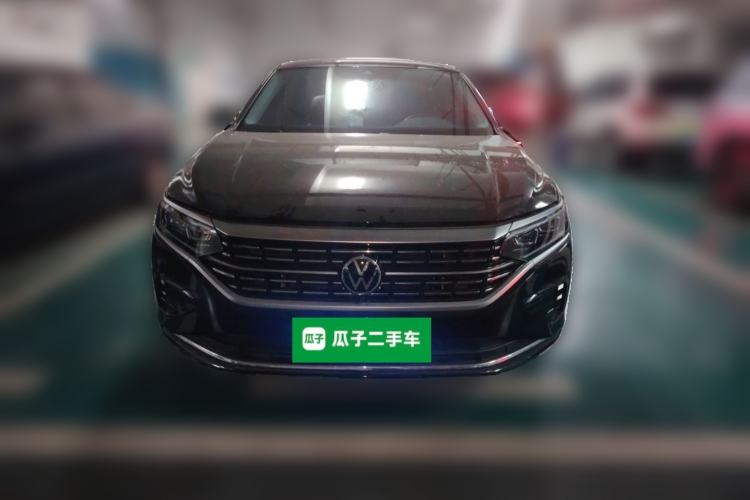 Used Volkswagen Passat 2023 Facelift 330TSI Luxury Edition Front