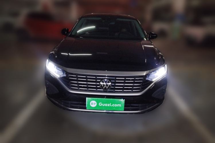 Used Volkswagen Passat 2023 Revised 380TSI Luxury Edition Front