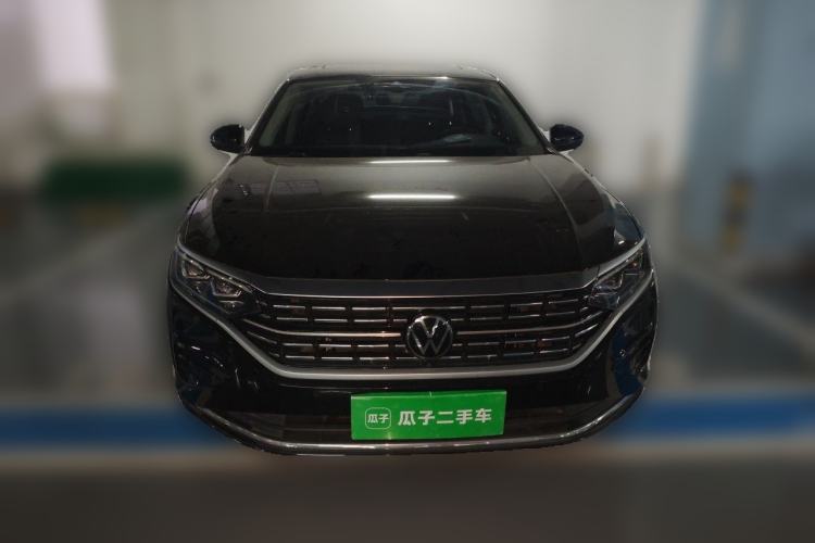 Used Volkswagen Passat 2023 Facelift 330TSI Luxury Edition Front