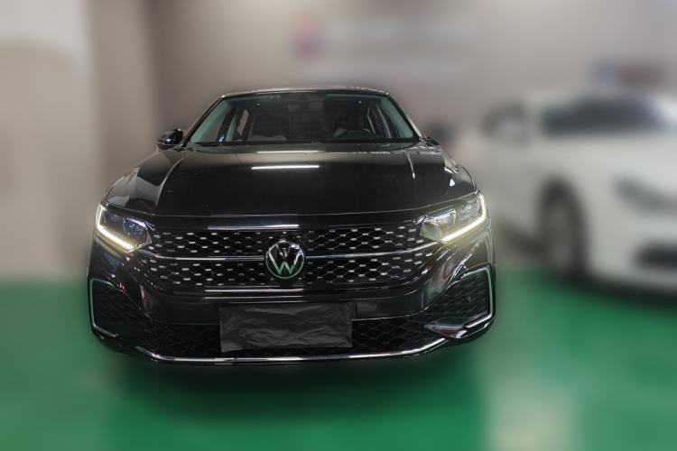 Used Volkswagen Passat 2023 330TSI Starry Elite Edition Front