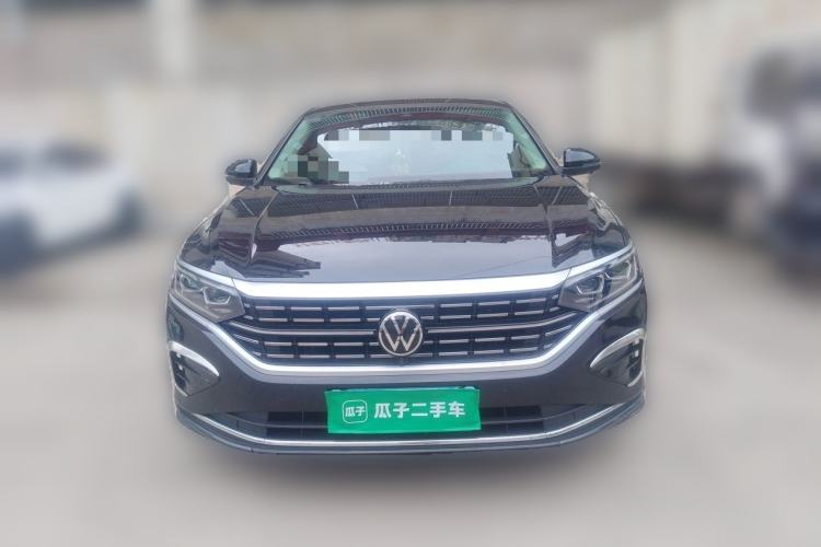 Used Volkswagen Passat 2023 Facelift 330TSI Luxury Edition Front
