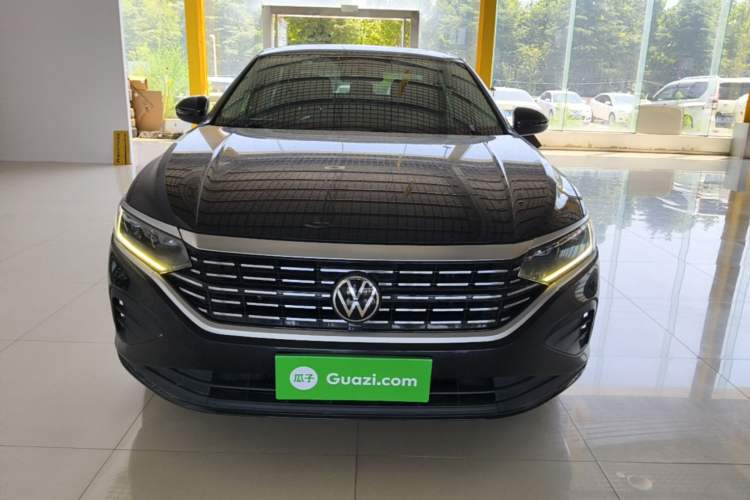 Used Volkswagen Passat 2023 280TSI Business Edition Front