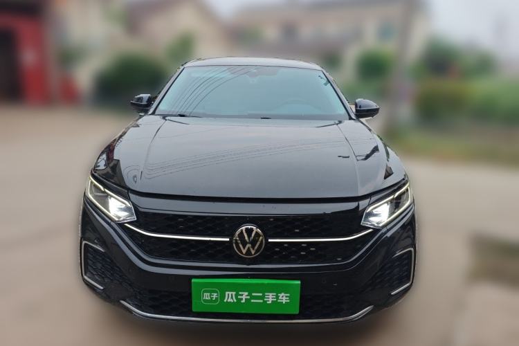 Used Volkswagen Passat 2023 330TSI Starry Luxury Edition Front