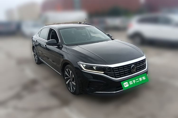 Used Volkswagen Passat 2023 Revised 330TSI Elite Edition Front Right 45 Deg