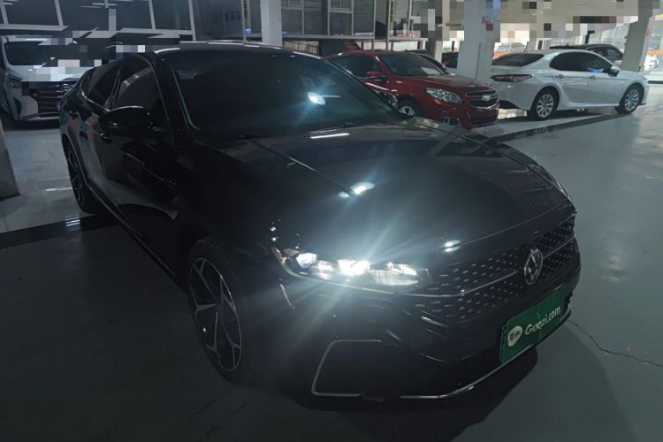 Used Volkswagen Passat 2023 Revised 330TSI Starry Elite Edition Front Right 45 Deg