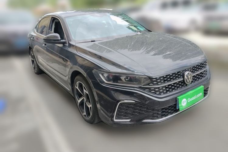 Used Volkswagen Passat 2023 Revised 330TSI Starry Elite Edition Front Right 45 Deg