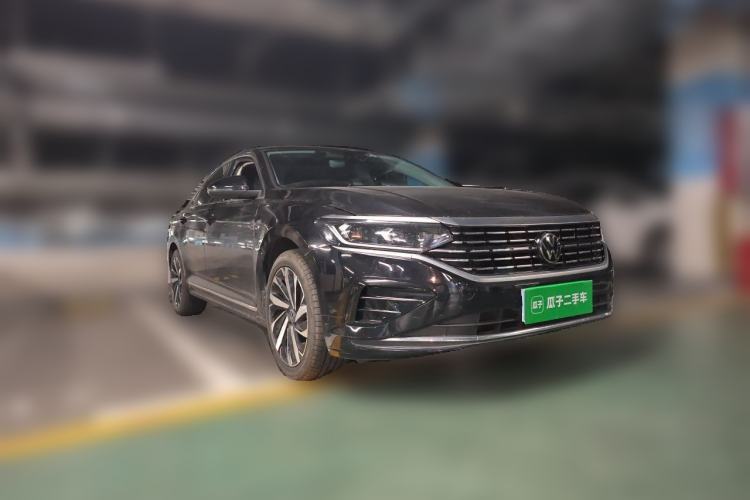 Used Volkswagen Passat 2023 330TSI Elite Edition Front Right 45 Deg