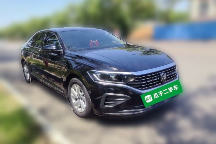 Used Volkswagen Passat 2023 Revised Version 280TSI Business Edition Front Right 45 Deg