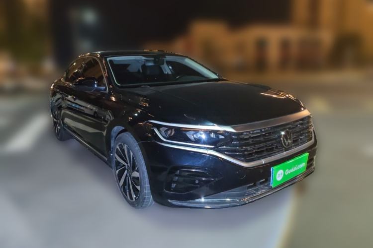 Used Volkswagen Passat 2023 330TSI Elite Edition Front Right 45 Deg