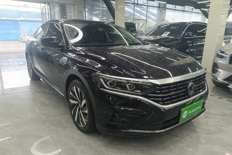 Used Volkswagen Passat 2023 Revised Version 380TSI Flagship Edition Front Right 45 Deg